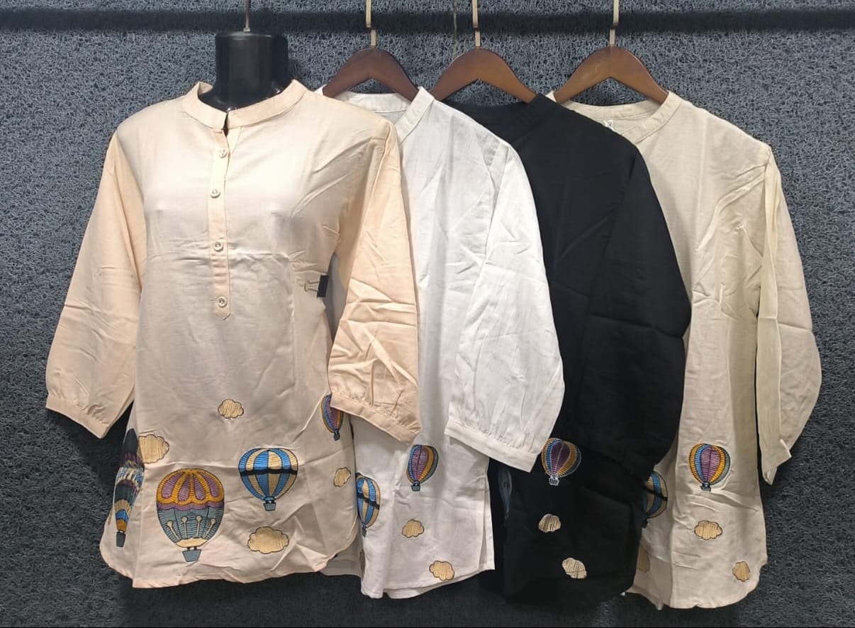 Charming Hot Air Balloon Print Tunic Tops